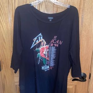 3/4 length sleeve graphic Torrid shirt